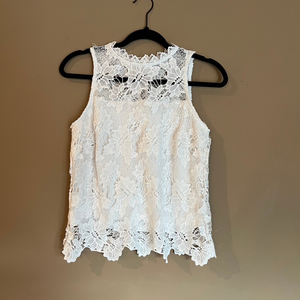 Rebellion Again Girls White Floral Lace Sleeveless Top Keyhole Back Size L